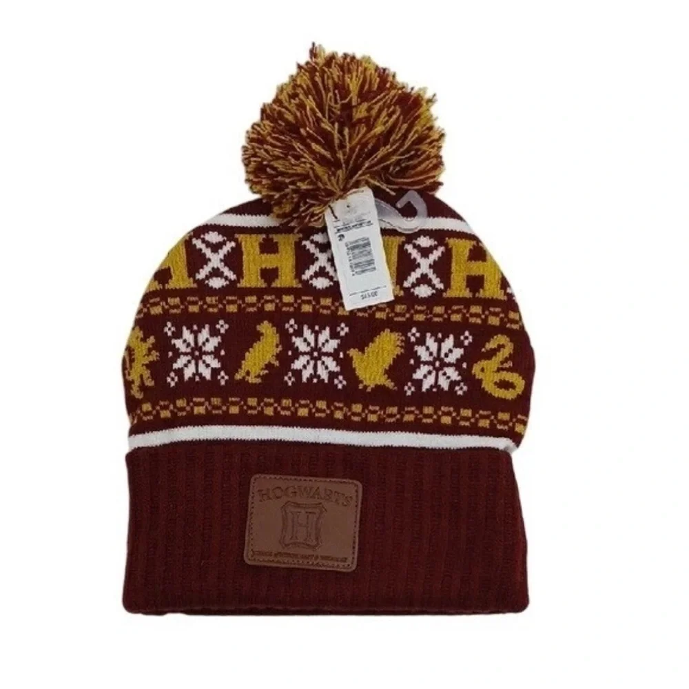 NEW Harry Potter Hogwarts Maroon and Yellow Knit Kids Beanie Winter Hat